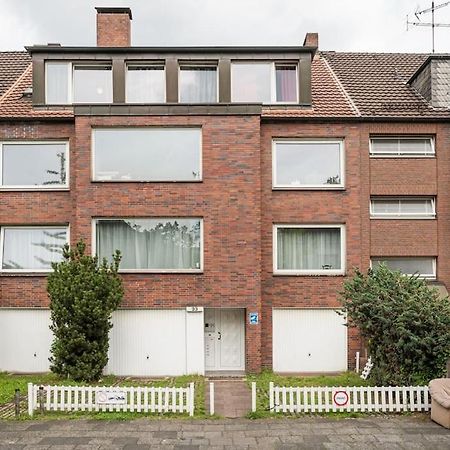 - Cozy Apartment In The Heart Of Duisburg With New York Design & Betten & Sofa - 5 Mins Central Station Hbf - Big Tv & Wifi -- Buitenkant foto